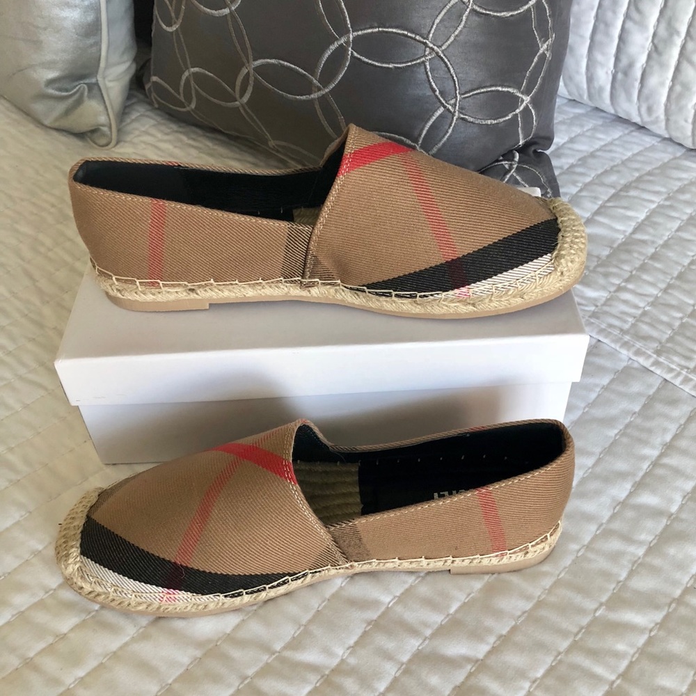Plaid Espadrilles Sz 9